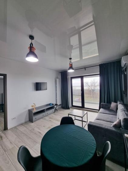 Rezidenta centrala in Mamaia cu vedere frontala catre lac - 3