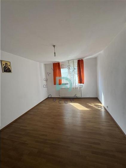 Garsoniera de vanzare Bartolomeu,  Brasov - 3