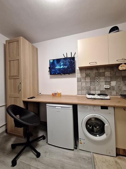 Camera de camin cu baie proprie, cartier Florilor - 5