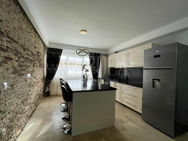 Apartament 3 camere de vanzare in Baciu - 1