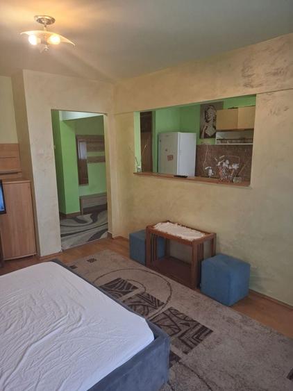 Inchiriez garsoniera - 5