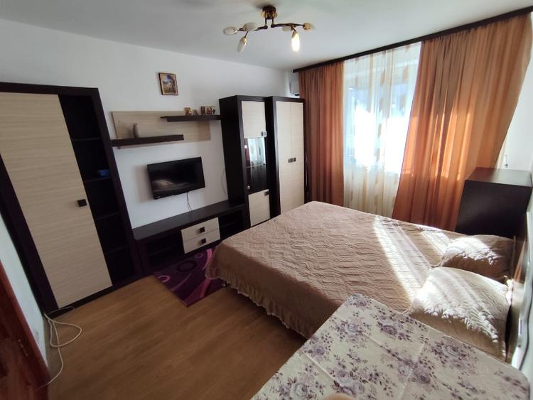 Închiriez garsoniera - 1