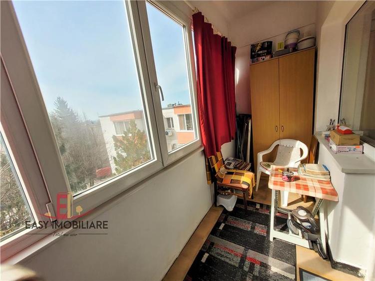 Apartament 4 camere , Str.Parangului , Zona Linistita , 80mp - 10
