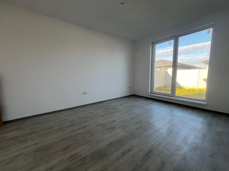 De vânzare casă pe parter – 3 camere, 2 bai, teren 376 mp - 8