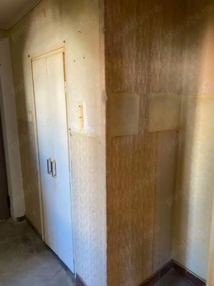 Apartament de vanzare 2 camere , Str Paulesti , et 3 , 62.000 euro neg. - 4