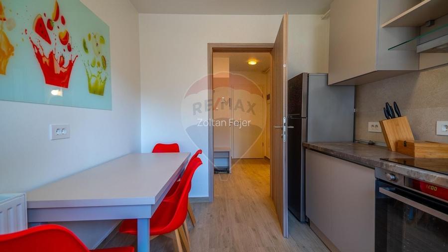 Apartament cu 2 camere de inchiriat, zona Coresi, Tractorul