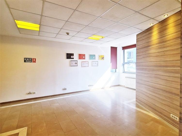 Spatii birou 143/286 mp - Piata Romana - 14