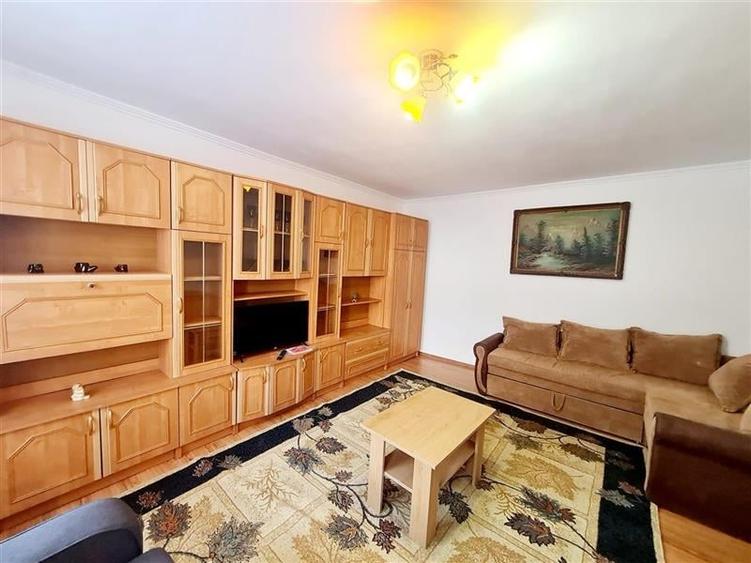 Corp de casa, proprietate tip studio, gata de mutat, Central, Brasov - 1