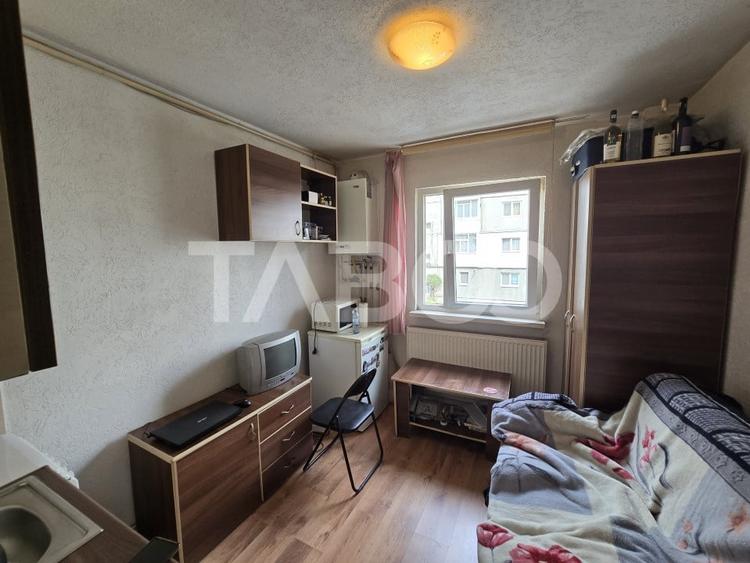 Garsoniera decomandata etaj intermediar 1 zona Vasile Aaron Sibiu - 1