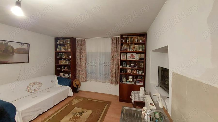 Casa de vanzare intr-o zona linistita in comuna Mociu - 9