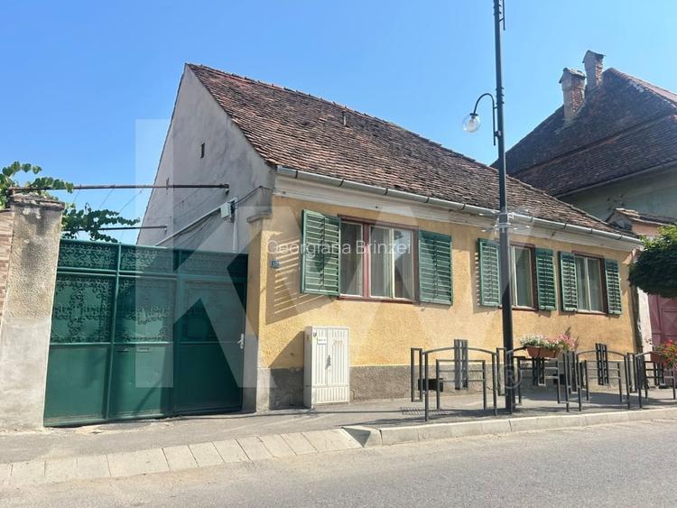 Casa de vanzare in centrul Cisnadiei - oportunitate excelenta!