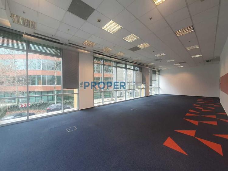 Comision 0! Spatii birouri/showroom in S-Park  -  parter - 721mp - 7