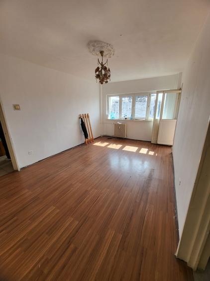 Vand apartament cu 2 camere Lacul Tei - 4