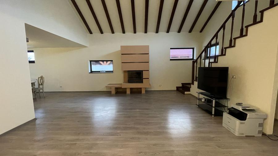 Casa moderna P+1E,spatioasa,teren 700 mp in Sacalaz - 6