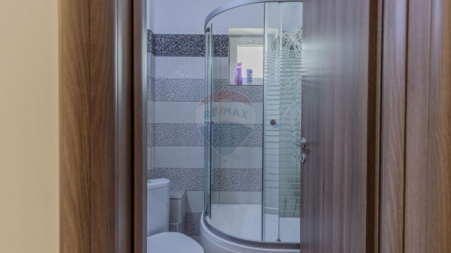 Casa / Vila cu 10 camere de vanzare in Moieciu de Jos - 19