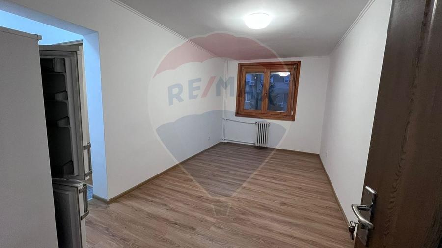 Apartament cu 2 camere de vânzare in zona Velenta - 1
