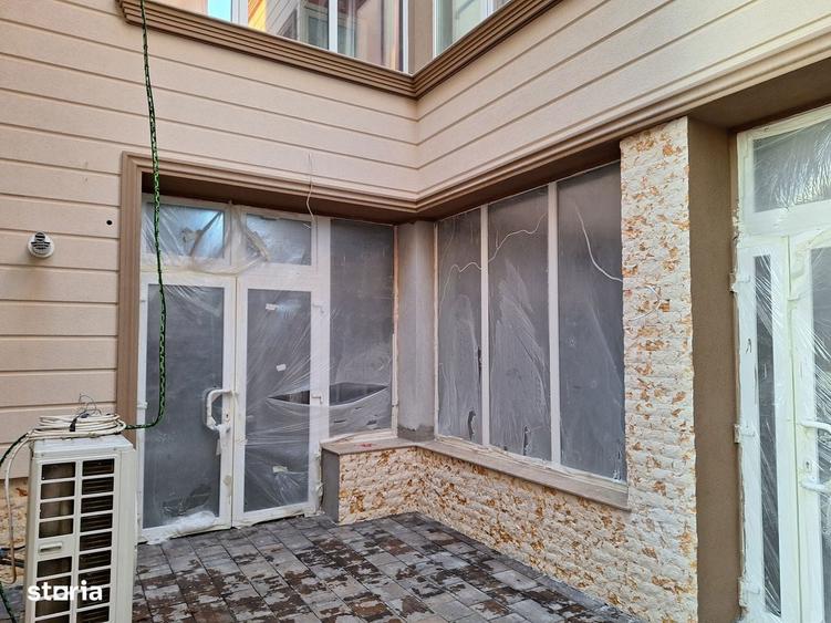 Piata 16 Februarie, spatiu comercial 80 mp. - 1