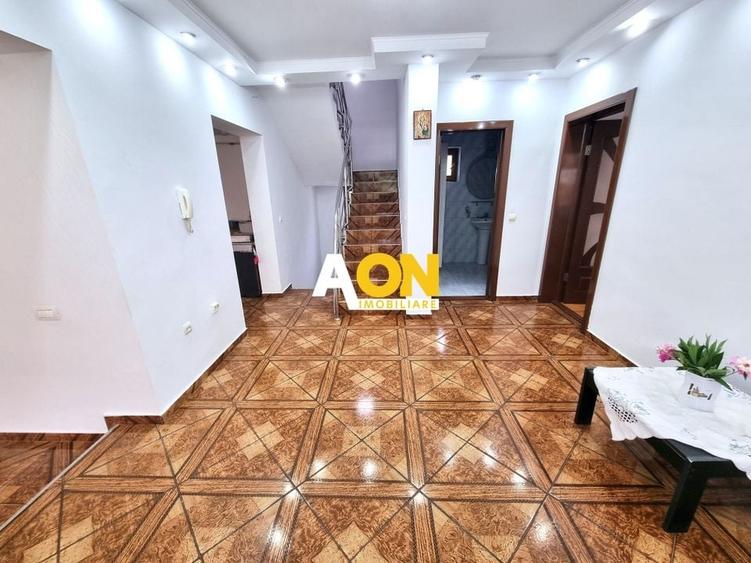 De vanzare casa 6 camere, S+P+M, 900mp teren, Cetate - 2