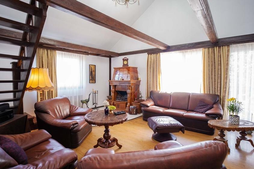 Casa / Vila spatioasa cu teren in zona centrala Sararie - 1