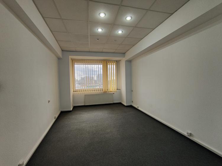 Universitate - Hotel Novotel birouri intre 34 mp - 980 mp - 6