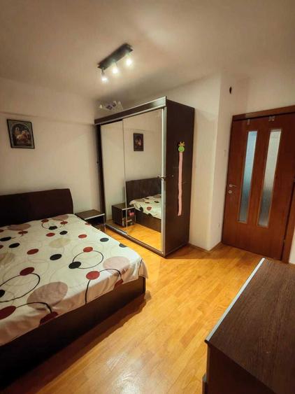 Apartament de vanzare zona Democratiei Ploiesti - 3