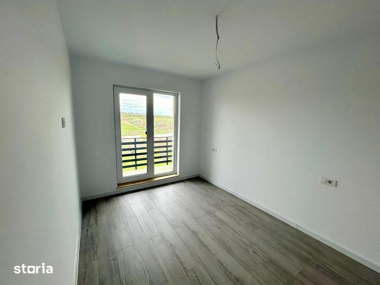 Casă cu 4 camere cu Teren 230 Mp în Valea Lupului