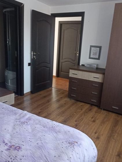 Casa mobilata si utilata pe strada linistita cu acces usor - 7