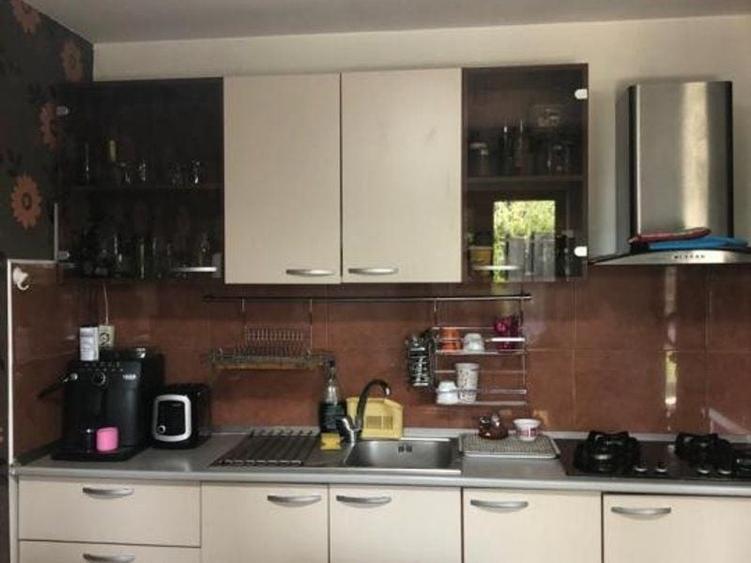 Afumati vila 8 camere , teren 1300 mp , piscina - 15