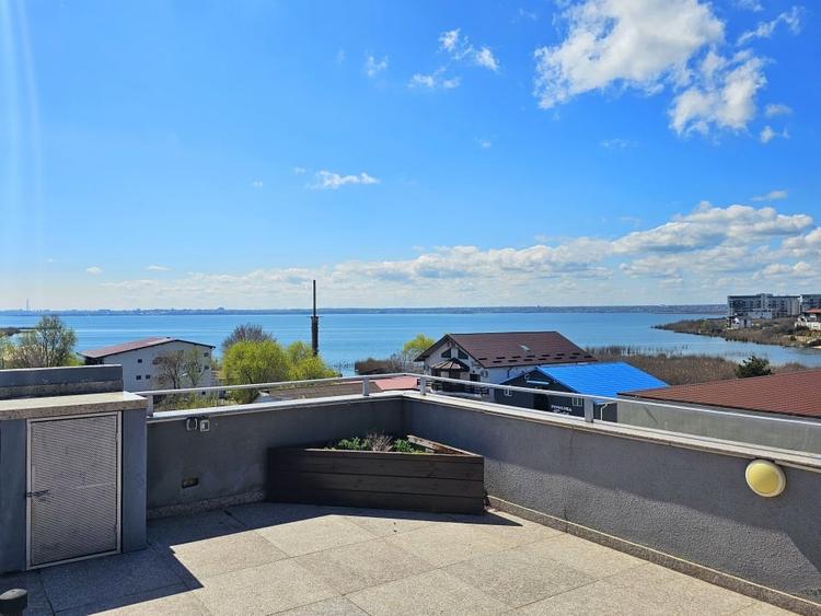 Penthouse cu terase de 110mp si parcare privata - 1