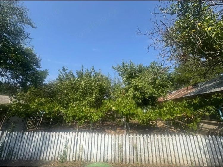 Casa de vanzare in sat.Floroaica 2 800 m+teren agricol intravilan 2 096 m - 1