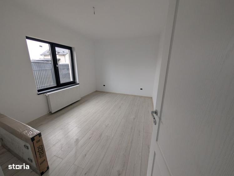 Casă cu 4 camere în Lilieci
