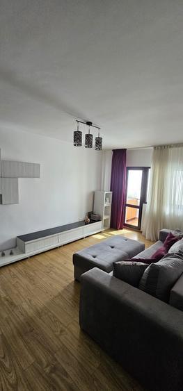 Apartament cu 2 camere decomandat în 9 Mai