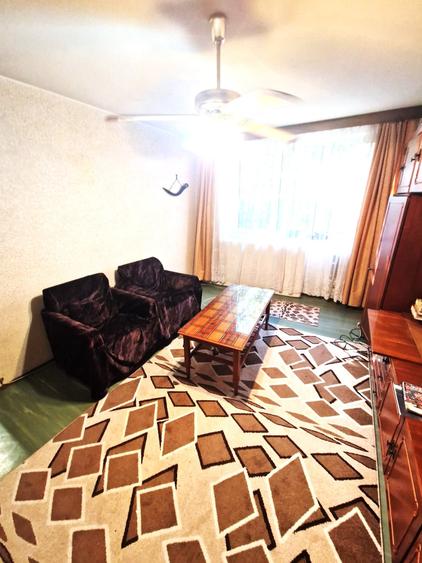 Apartament cu 2 camere decomandat în Drumul Taberei