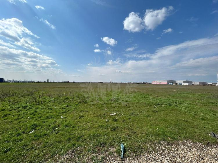 Teren Construcții intravilan de 9809 mp, în 9 Mai