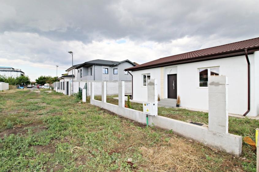 Casă individuală cu 3 camere cu Canalizare în Cumpăna