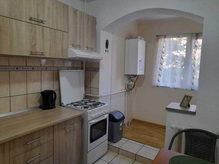 Apartament cu 2 camere semidecomandat în Mazepa 1
