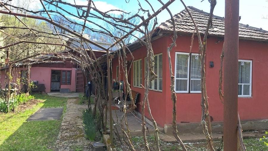 Casă cu 2 camere în Ghelmegioaia