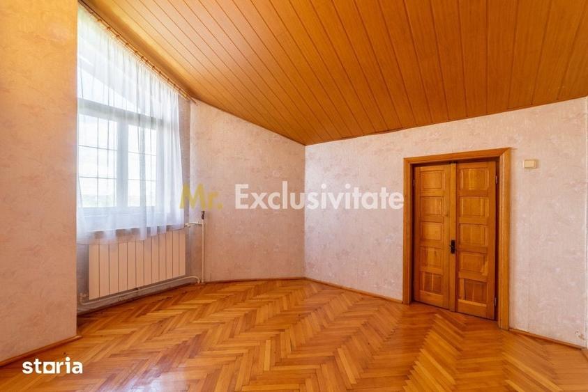 Casă cu 9 camere cu Teren 1500 Mp în Bascov