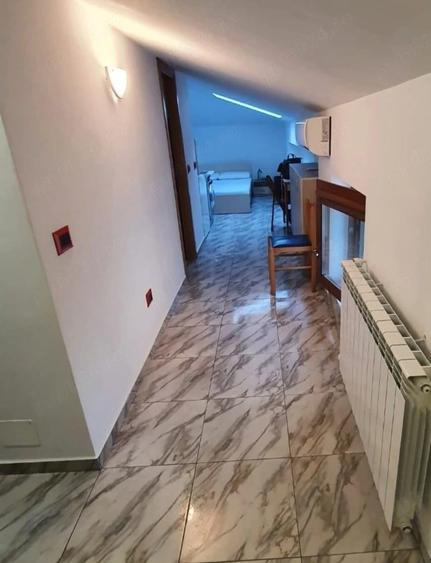 Garsonieră decomandată în Delfinariu