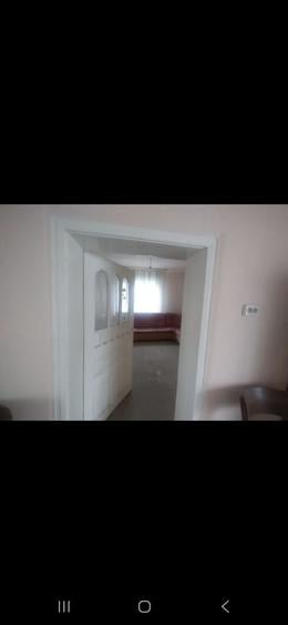 Casă cu 3 camere în Chizătău