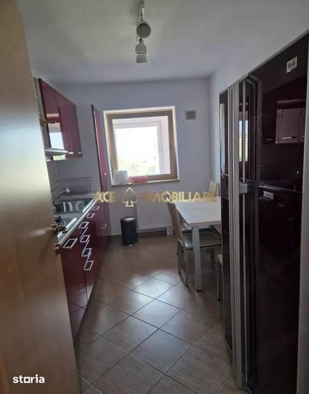 Apartament cu 3 camere, mobilat în Pajura