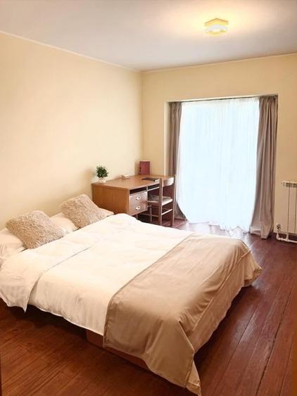 Apartament cu 3 camere decomandat în P-ța Unirii