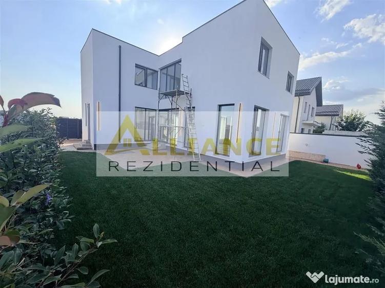Casă cu 4 camere cu Teren 310 Mp în Berceni
