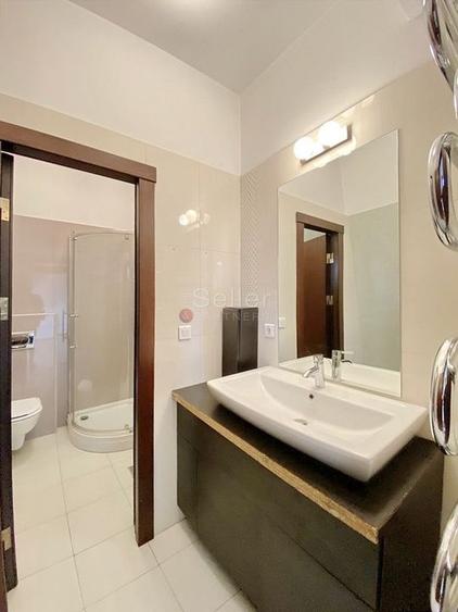 Central - Suprafata Generoasa - 25