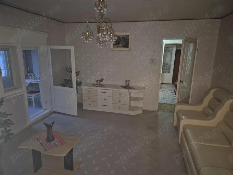 Vanzare Ap. 3 cam. , Zona Vlaicu - Poetului , Et.2 , LA PRET REDUS - 18