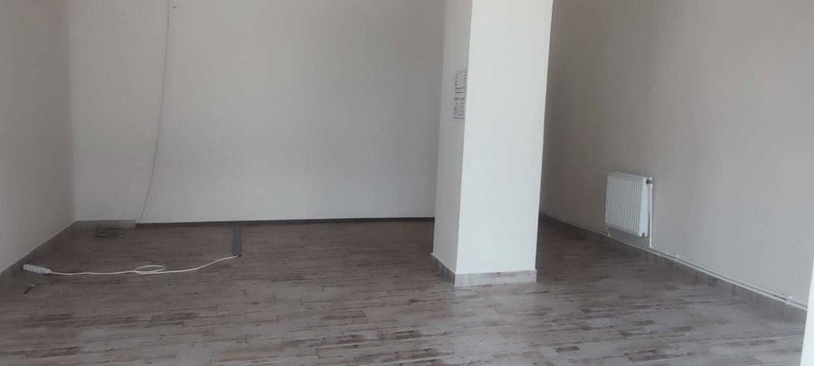 Oras,Pascani, inchiriez spatiu comercial ,parter 75 mp - 2