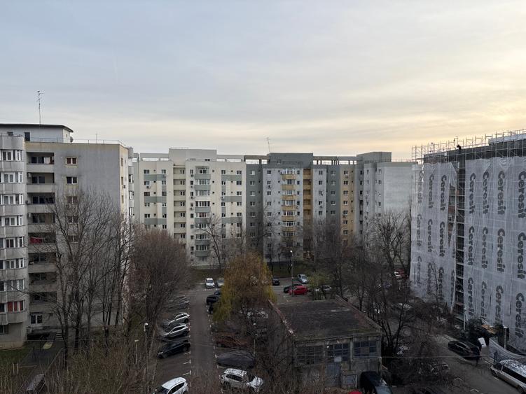 Apartament de 3 camere+boxa si loc de parcare/Apartment with parking+storage box - 23