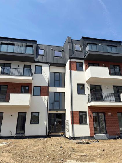 Apartamente semi-finisate 1,2,3 camere Halmi Building - 2
