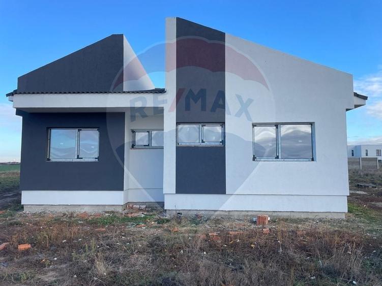 Casa / Vila cu 3 camere de vanzare - 7