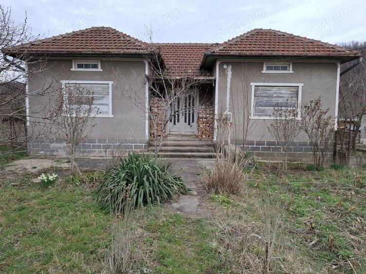 Casa 3 camere, bucatarie, baie , beci , teren 2500mp , Subcetate, Hunedoara - 3